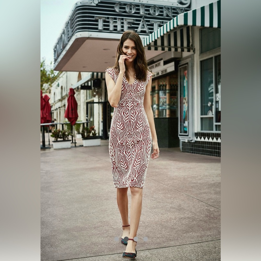 Elegant Red Patterned Dress